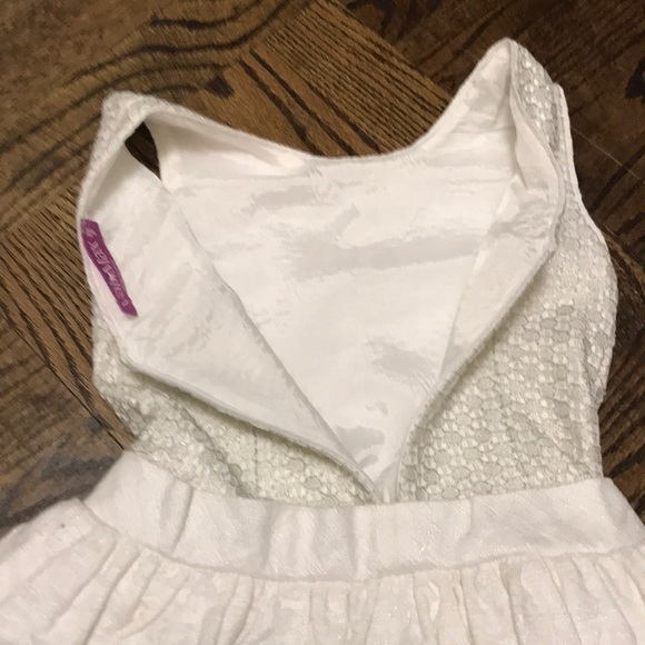 Designer!! Gorgeous !!!! - Picture 6 of 6